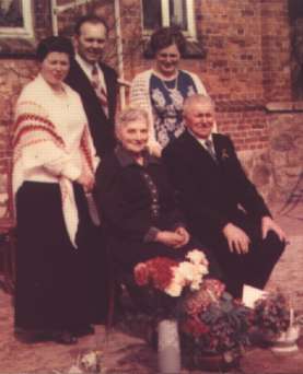 Herrmann und Alwine mit Kindern